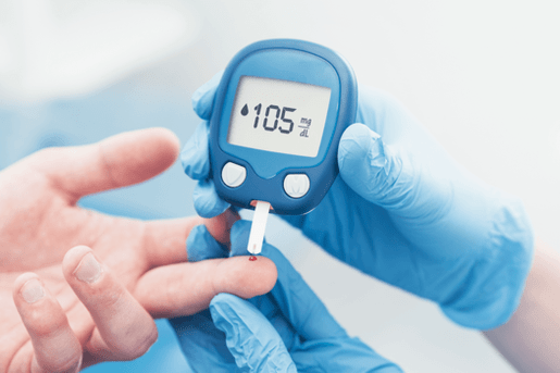 Augmentation des niveaux de glucose dans le plasma sanguin dans le diabète sucré